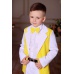 Светлый костюм на мальчика белый с желтым